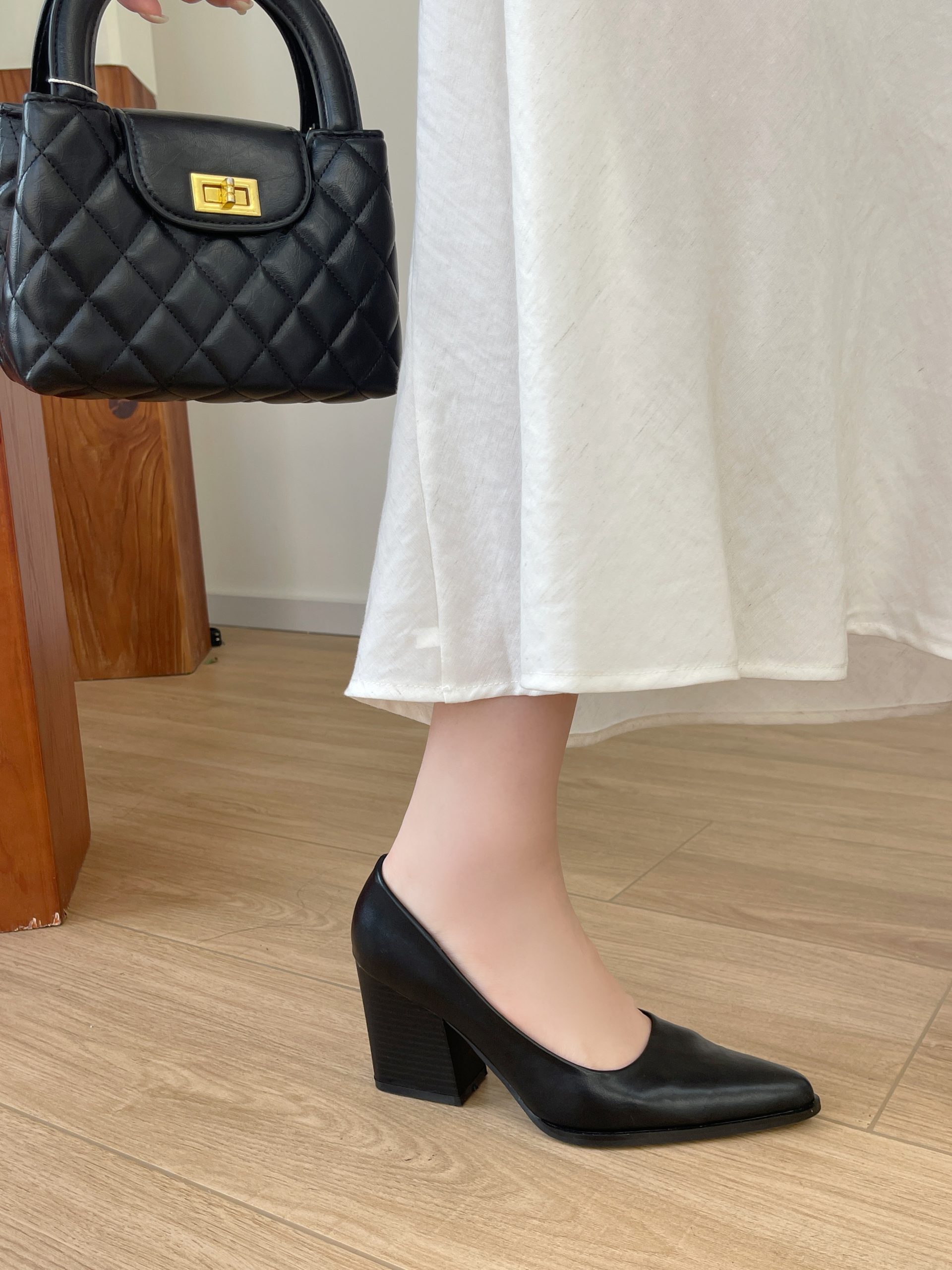 french-retro-pointed-toe-chunky-heel-comfortable-womens-shoes-new-commute-vintage-black-high-heels_1 French Retro Pointed Toe Chunky Heel Comfortable Women's Shoes New Commute Vintage Black High Heels