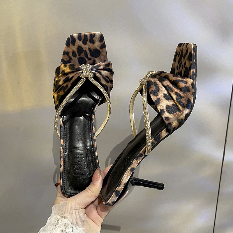 leopard-print-satin-rhinestone-one-strap-sandals-women-2026-summer-new-bow-open-toe-high-heel-slippers Leopard Print Satin Rhinestone One-Strap Sandals Women 2026 Summer New Bow Open-Toe High Heel Slippers