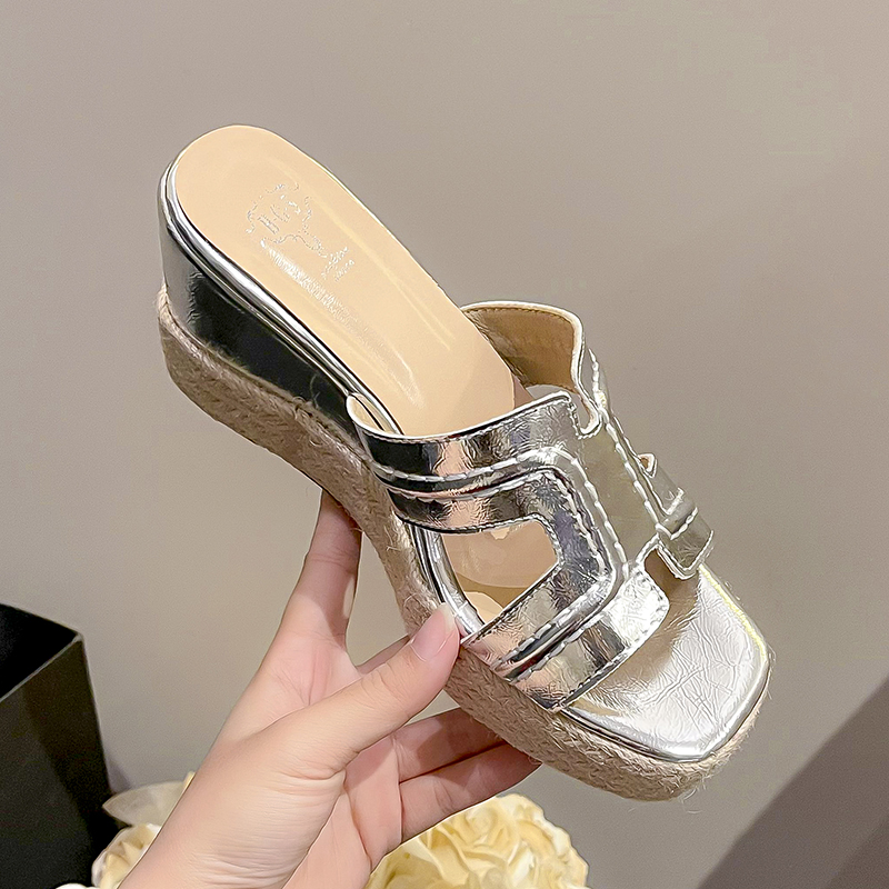 Retro Woven Thick Sole Platform Wedge Sandals for Women 2026 Summer Vacation Slippers