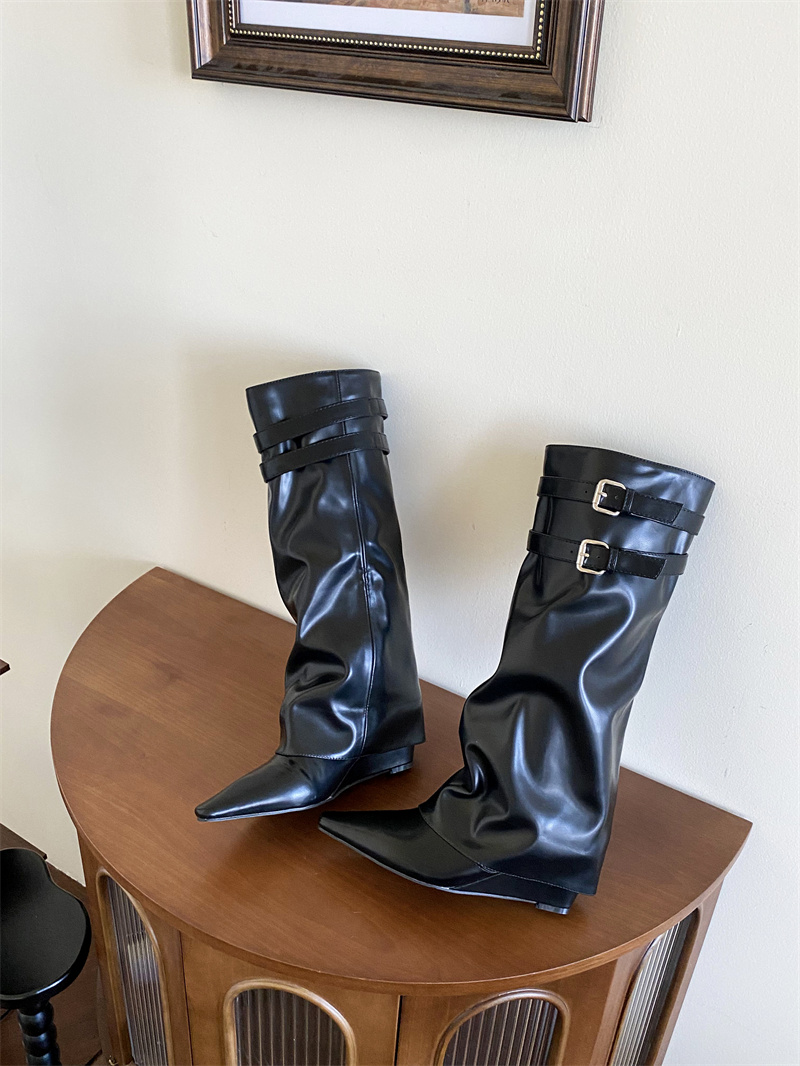 sheepskin-style-pointed-toe-belt-buckle-high-heel-tube-boots-women-2026-new-pleated-stacked-boots-long-boots_3 Sheepskin Style Pointed Toe Belt Buckle High Heel Tube Boots Women 2026 New Pleated Stacked Boots Long Boots